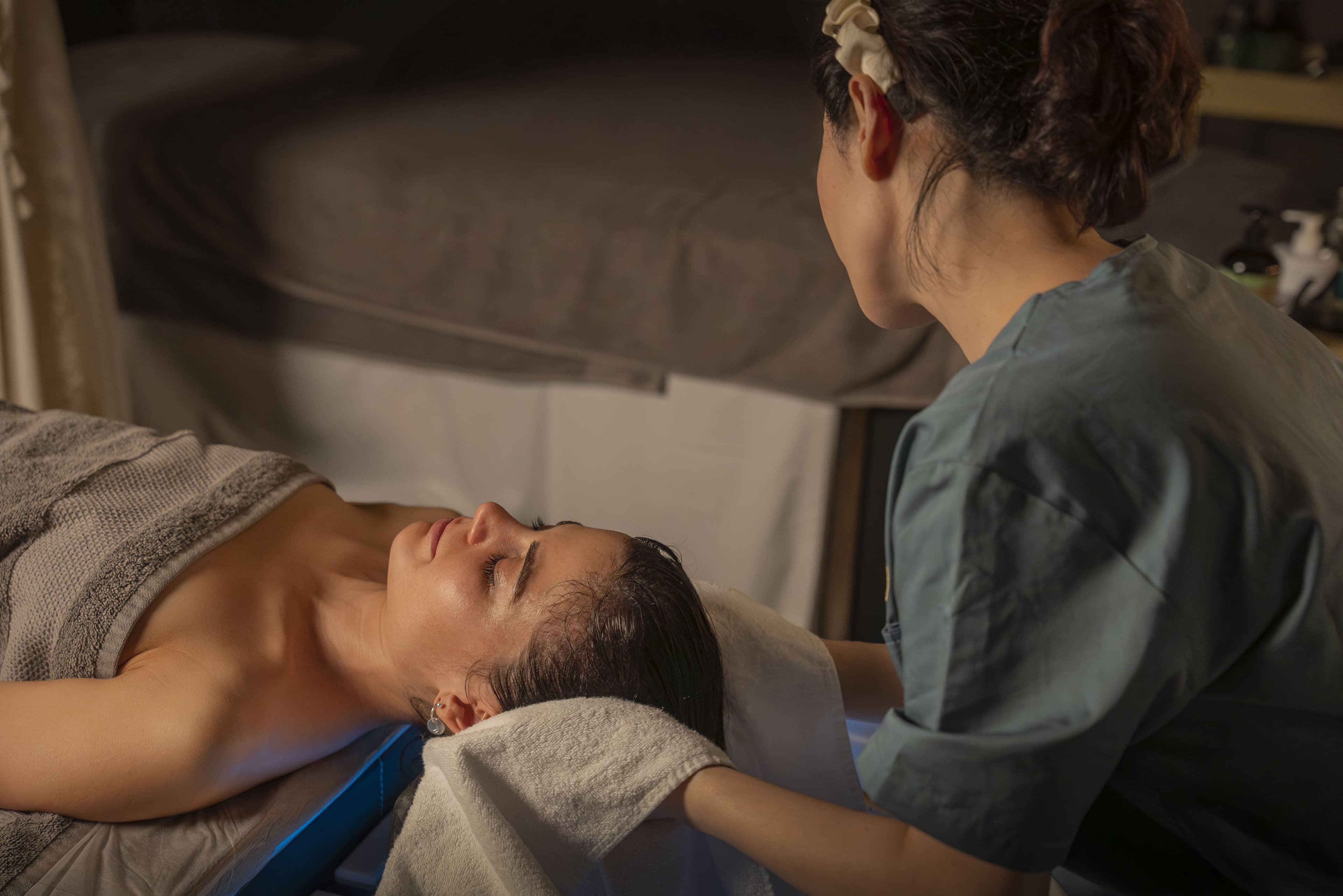 Head & Hair Therapy - 5