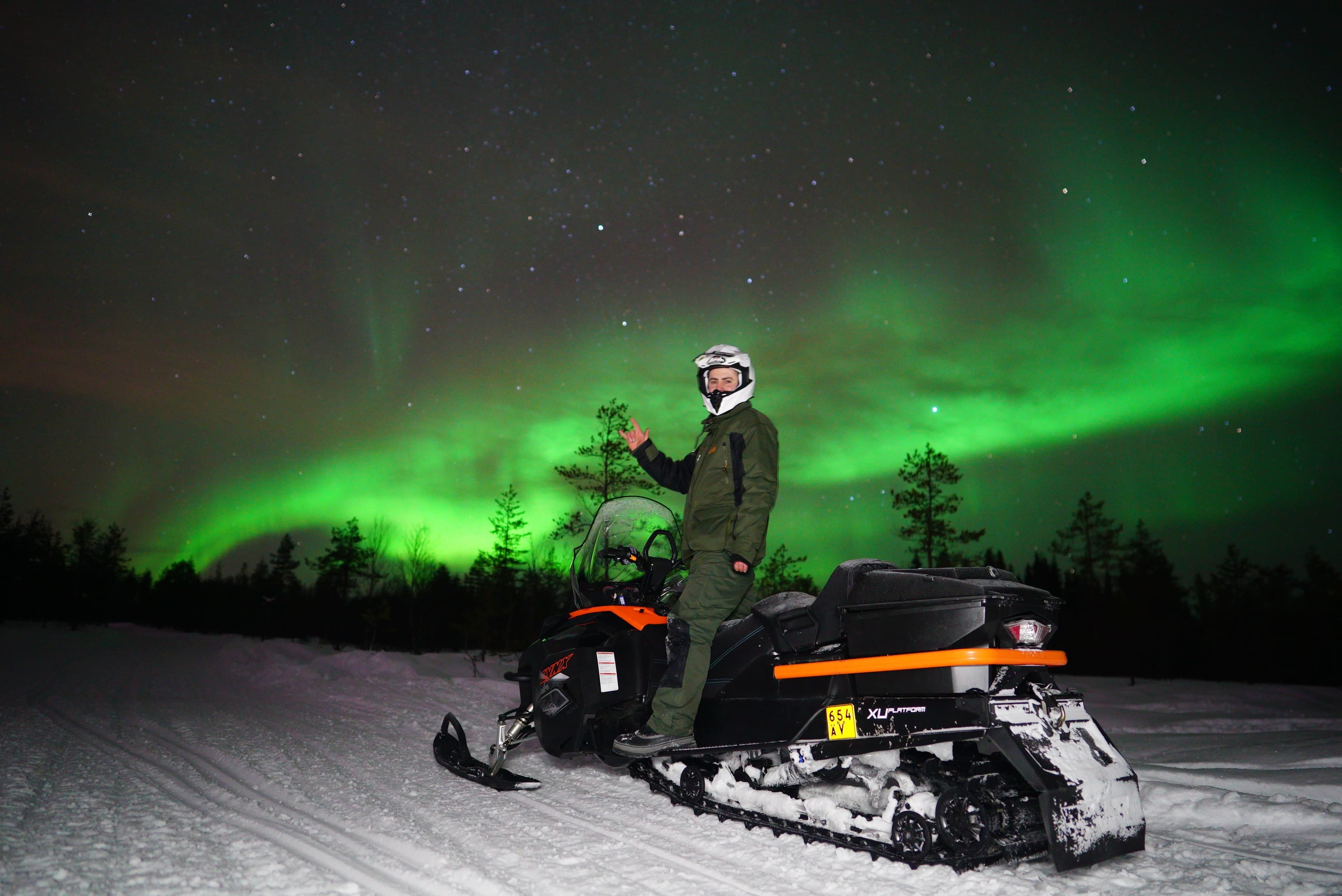 Northern Lights Ride | Snowmobile Adventure
