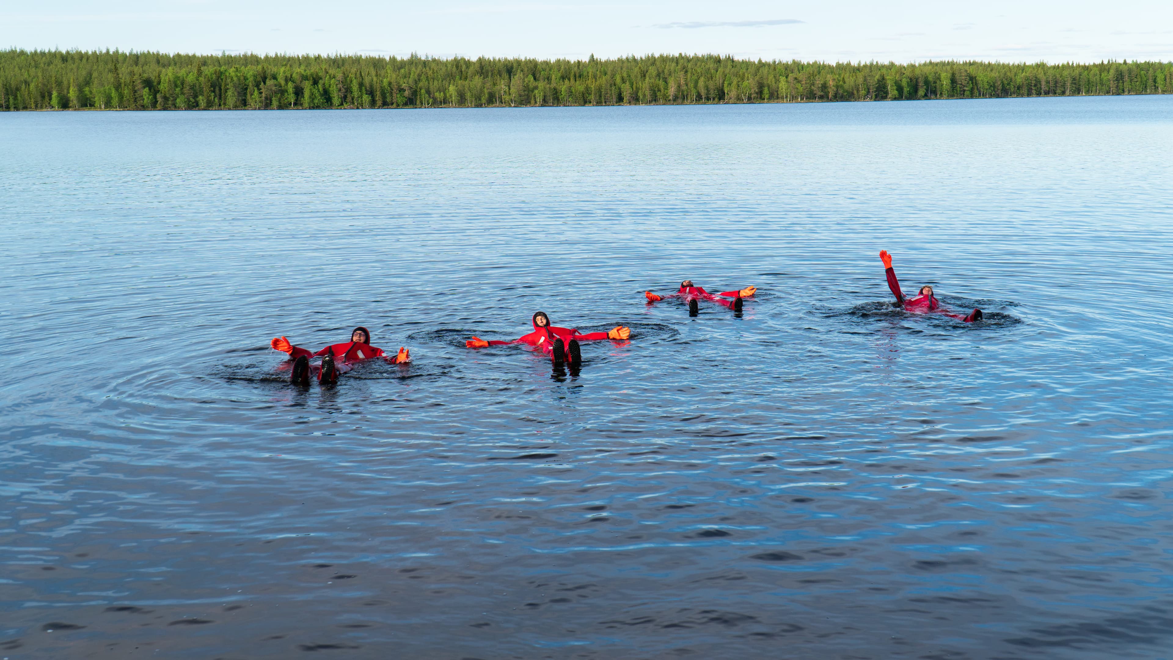Midnight Sun Floating Experience
